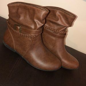 Brown American Eagle Booties
